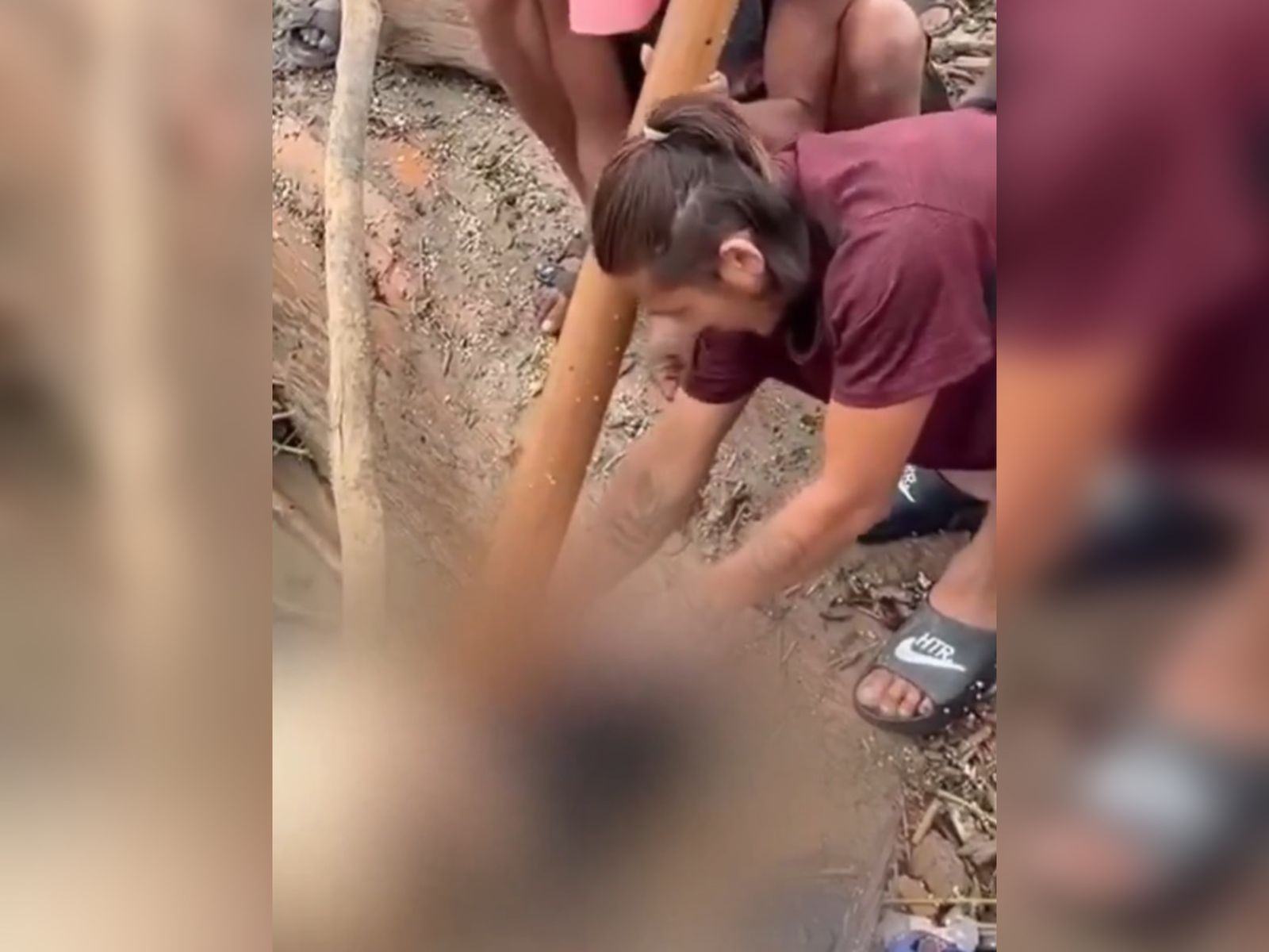 VÍDEO: Dois são presos suspeitos de roubar brinco de ouro de cadáver levado por avalanche no Nepal