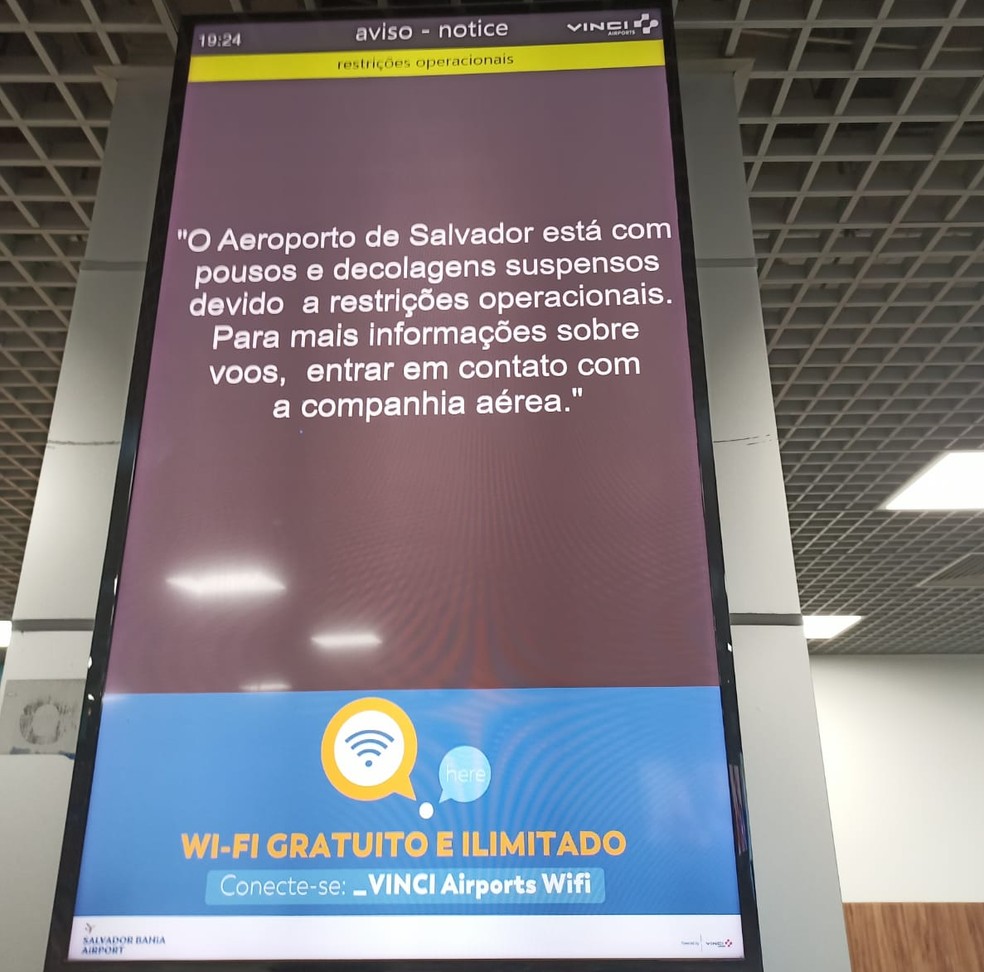 Atividades são suspensas no aeroporto de Salvador nesta terça-feira (6). — Foto: Reprodução/Redes sociais