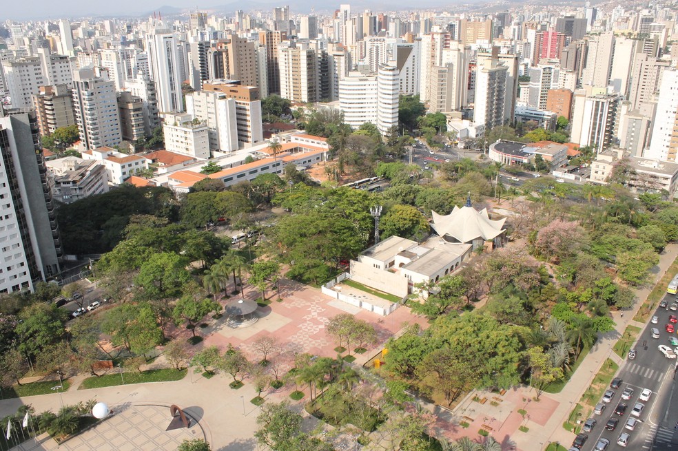 Caso foi registrado próximo à Praça Carlos Chagas, mais conhecida como Praça da Assembleia (foto ilustrativa) — Foto: Antônio Rodrigues/PBH