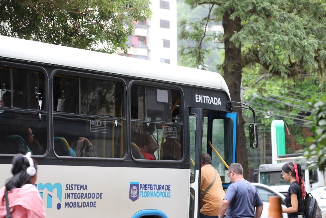 Florianópolis tem ônibus gratuito aos domingos em janeiro e fevereiro