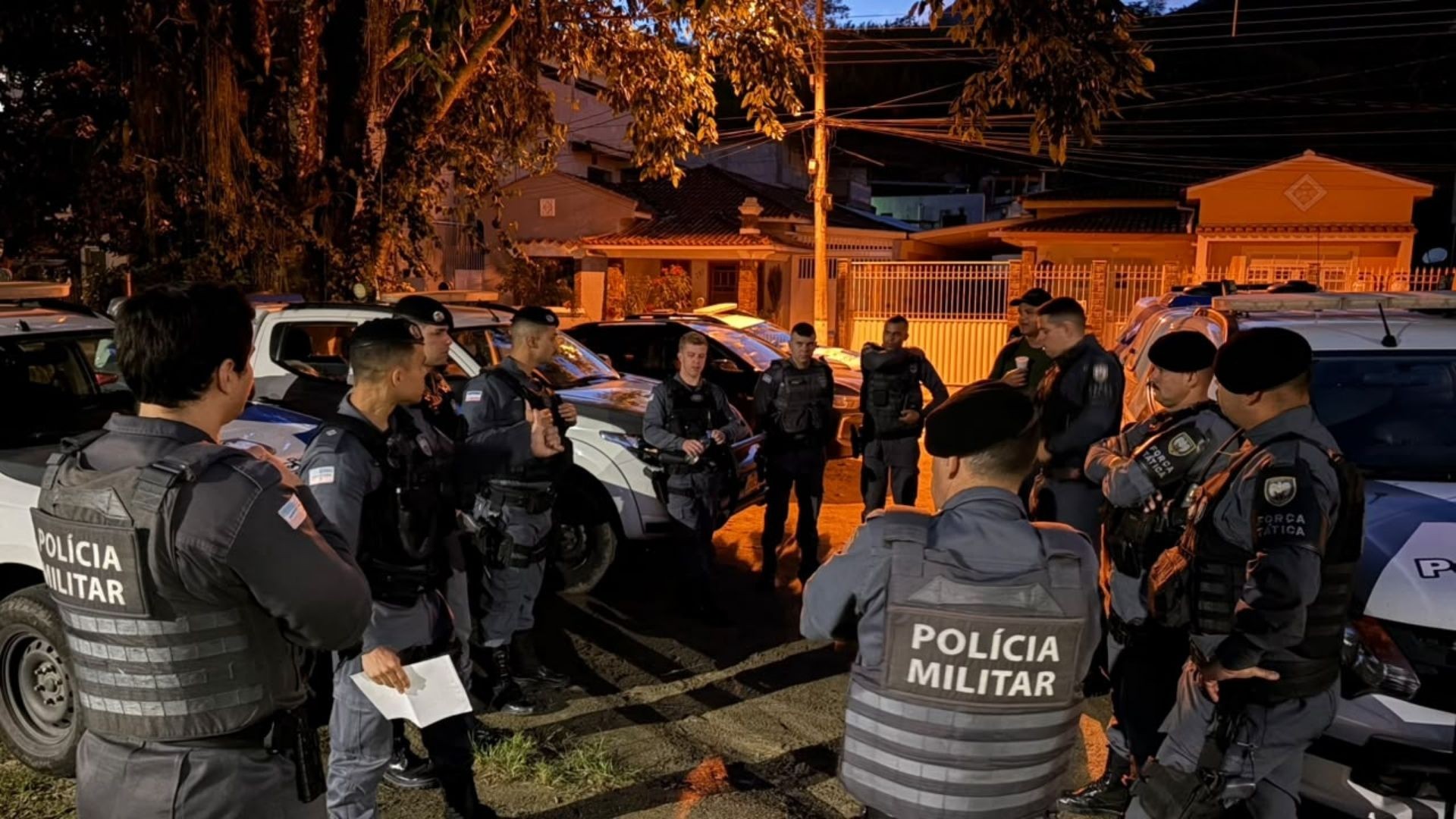 Polícia prende 25 pessoas em dez cidades do ES por envolvimento com assassinatos, tráfico e estupro