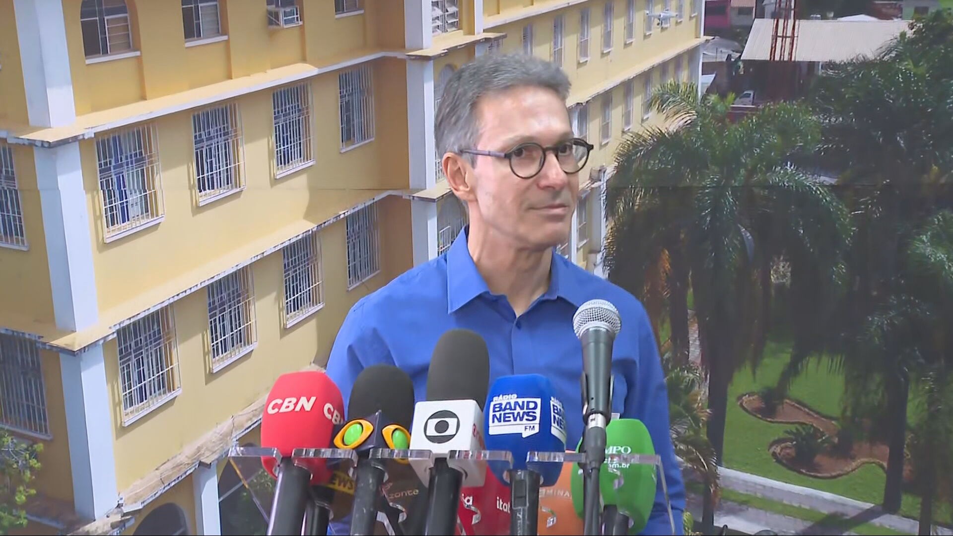 Zema diz que não será vice de Flávio Bolsonaro: 'Continuo com a pré-candidatura e irei até o final'