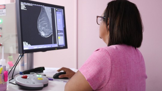 Vitamina D pode ser aliada no tratamento do câncer de mama, sugere estudo - Pesquisa brasileira encontra primeiras indicações de que a suplementação desse hormônio pode ajudar a lidar com esse tipo de tumor no futuro.