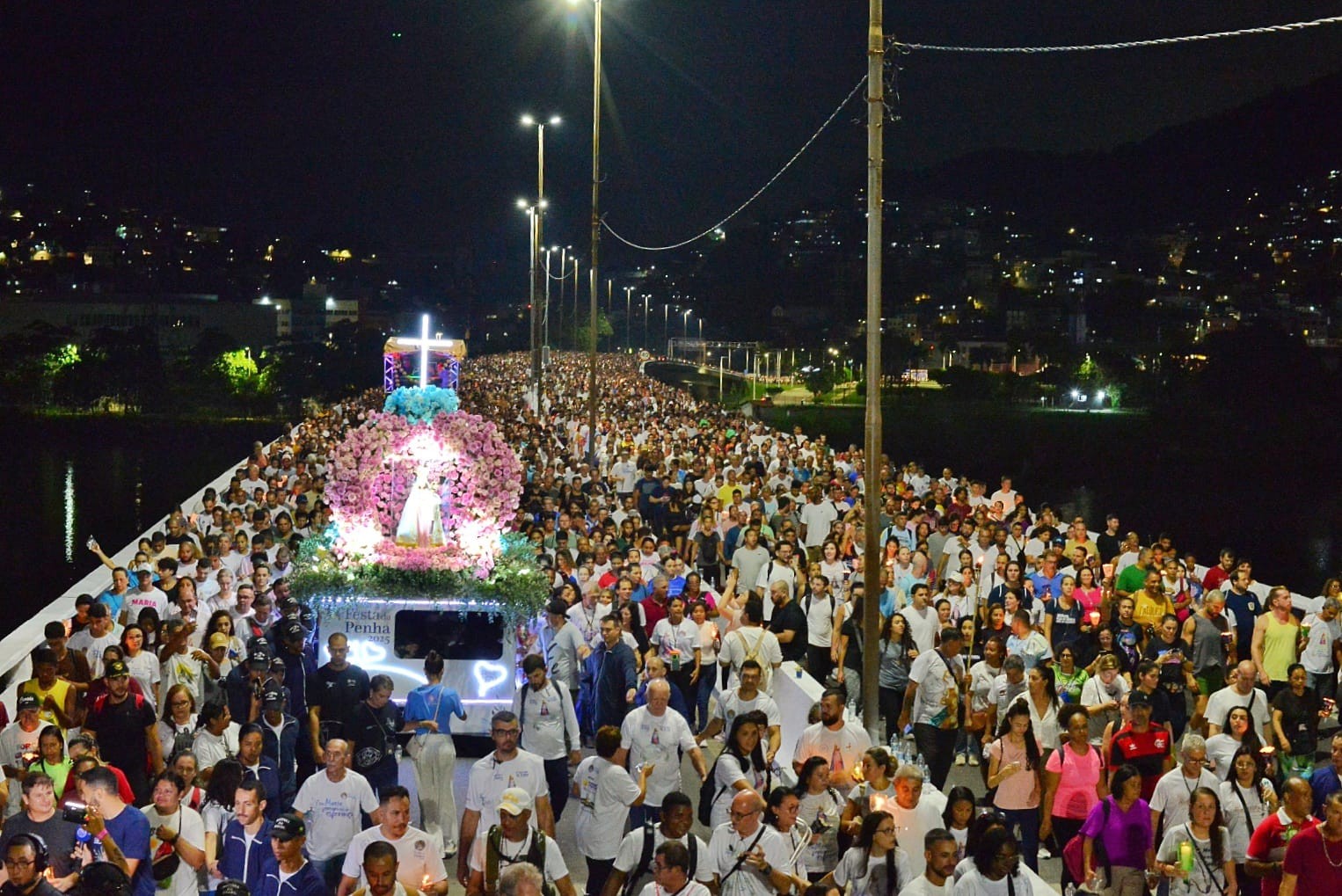 Lei sancionada por Lula reconhece Festa da Penha, no ES, como manifestação da cultura nacional