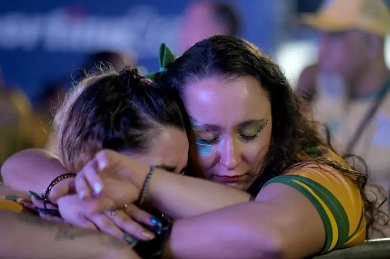 Da euforia ao 'nunca mais vai ser campeão': o que a eliminação do Brasil da Copa pode nos ensinar sobre frustrações