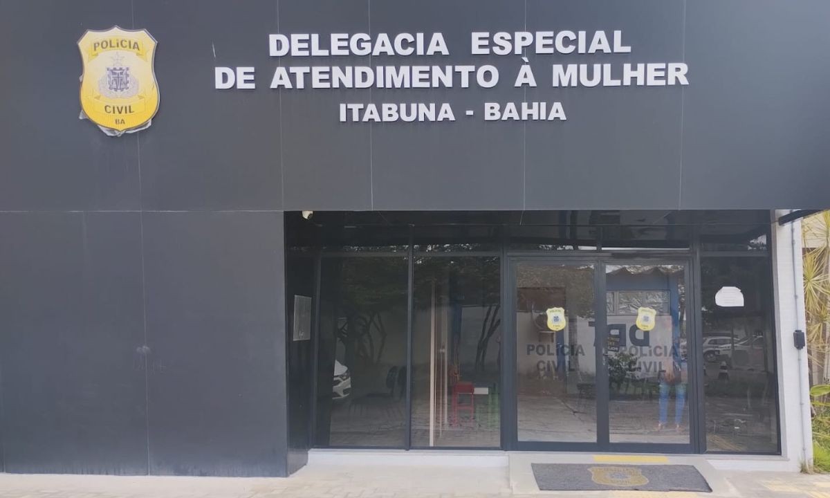 Homem é preso após perseguir ex-companheira e divulgar panfletos difamatórios contra a vítima em cidade da Bahia