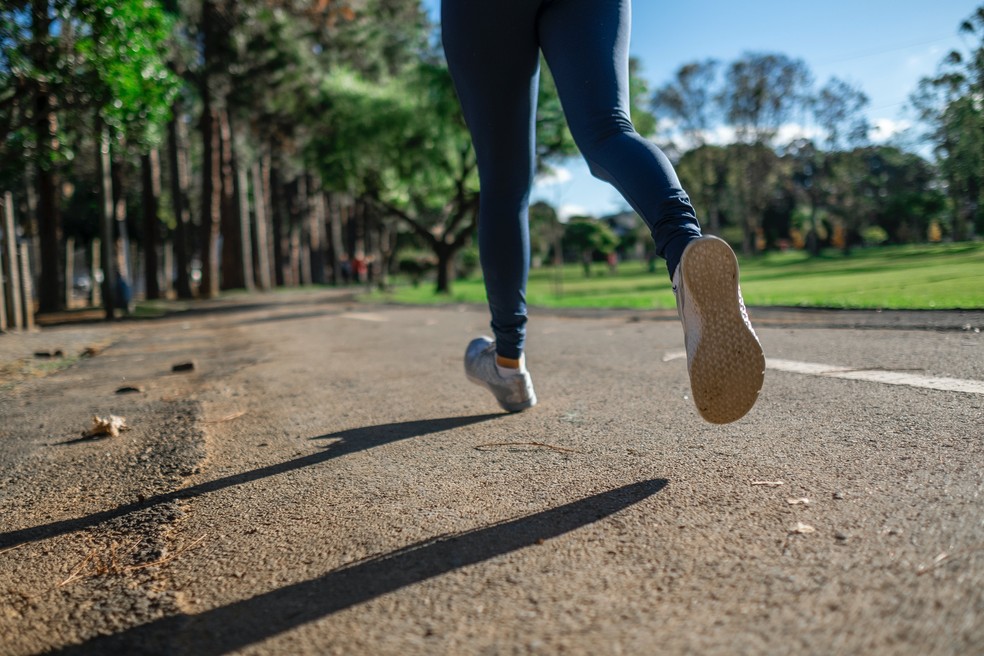 Volume de treino é um erro comum cometido pelos novos corredores. — Foto: Foto de Daniel Reche/Pexels