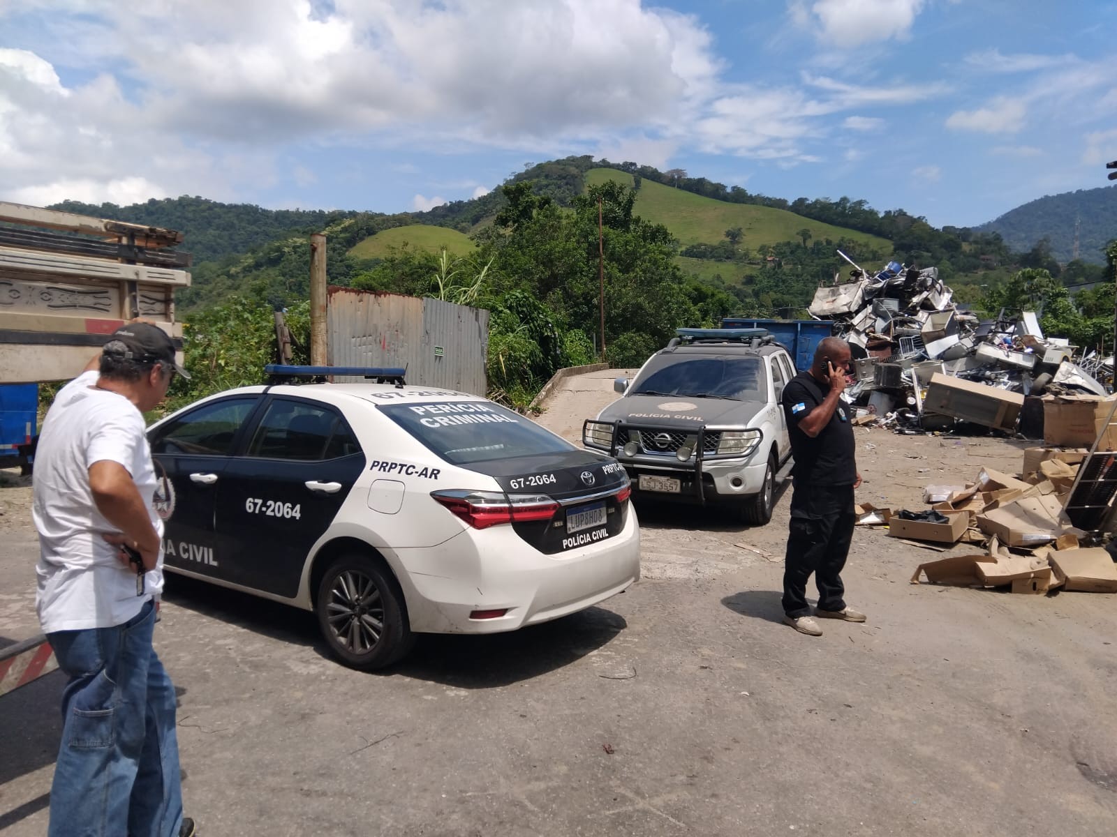 Quatro pessoas são presas em operação da Polícia Civil em Angra dos Reis