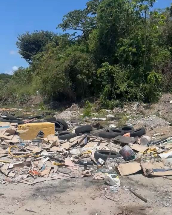 Homens são presos em flagrante suspeitos de descarte irregular de lixo em João Pessoa