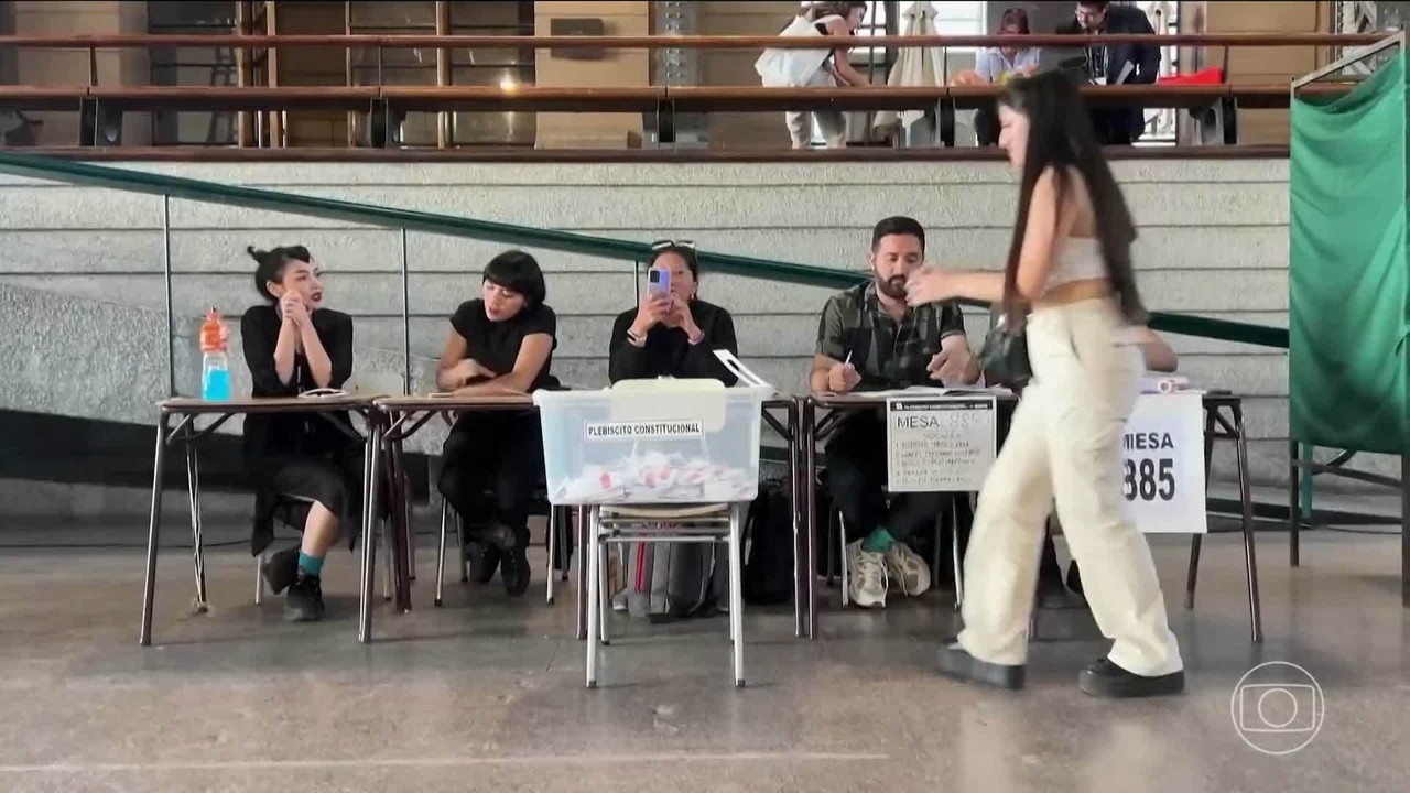 Chile vai às urnas em eleição polarizada entre extrema-direita e Partido Comunista