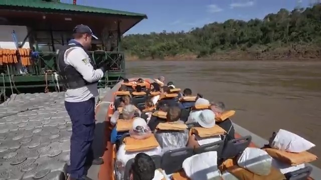 'Não houve explicação sobre o que fazer se o barco virasse': familiares  apontam falhas após acidente nas Cataratas