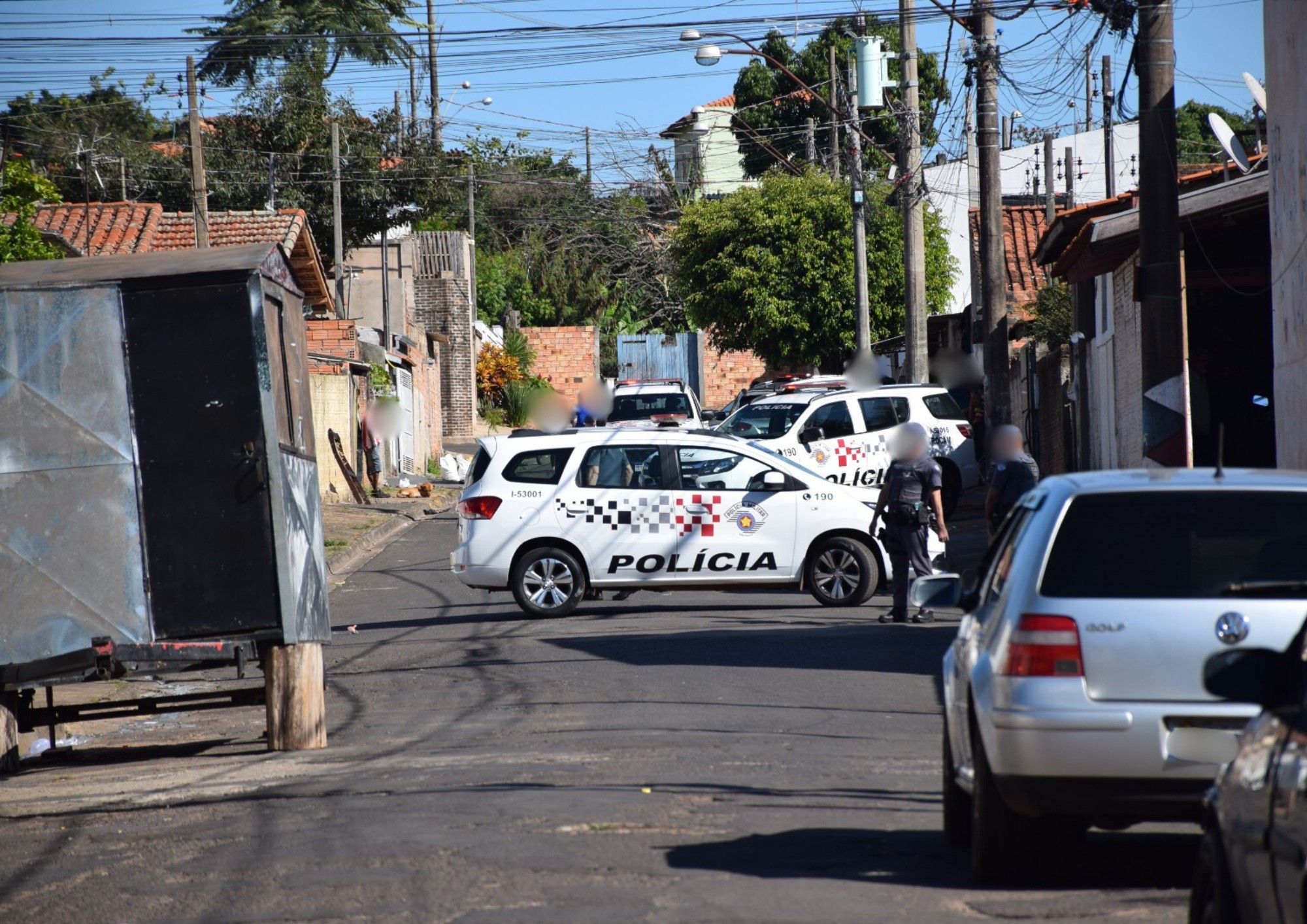 Suspeito é preso pela polícia em força-tarefa contra tráfico de drogas em Avaré