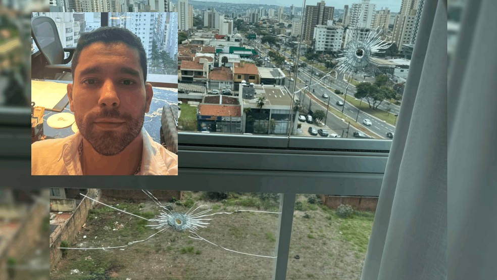 2 de 4
Diogo Pereira Borges, de 33 anos, portava arma de uso proibido quando invadiu o apartamento da ex-namorada em Bauru (SP) &mdash; Foto: Reprodu&ccedil;&atilde;o