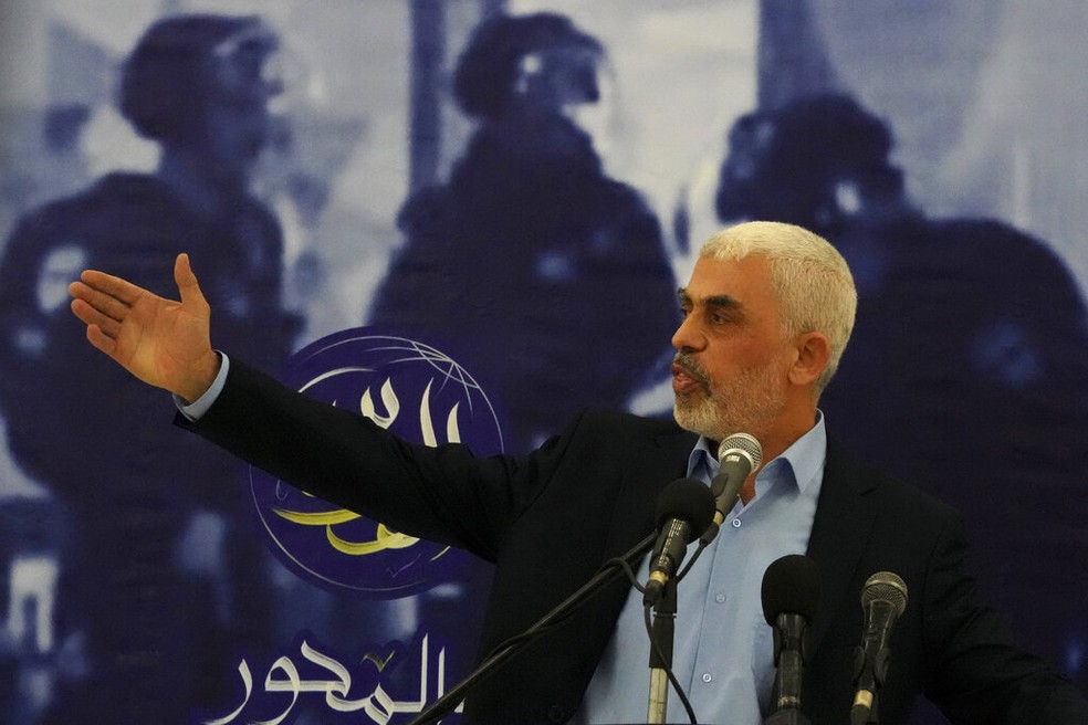 Yahya Sinwar, líder do Hamas apontado como o responsável pelo ataque a Israel no ano passado — Foto: Adel Hana/ AP