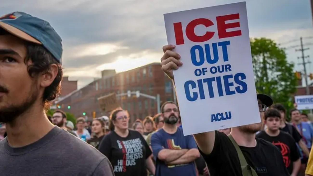 11/9 criou as bases para a política anti-imigrantes de Trump e a atuação violenta do ICE, aponta estudo