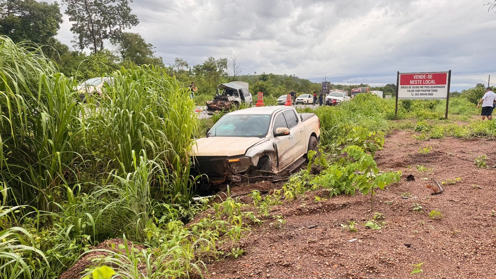 Acidente entre dois carros deixa mortos e feridos na TO-080