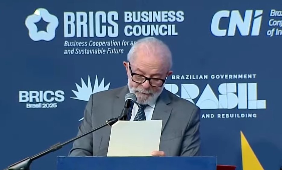 Lula pede 'governança multilateral' sobre IA para evitar imposição de grandes empresas de tecnologia