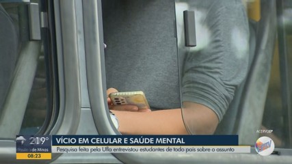 Pesquisa da UFLA aponta relação entre vícios em celulares e transtornos mentais