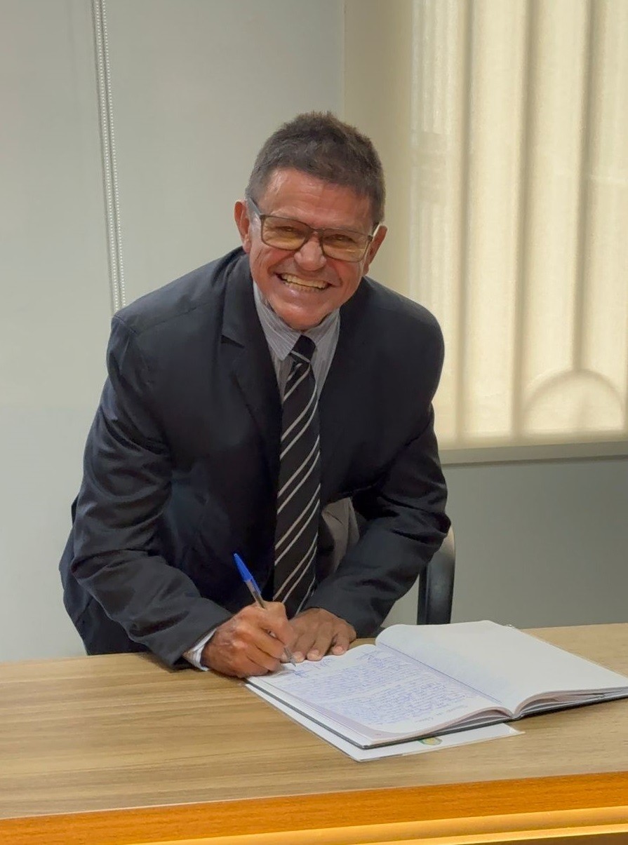 Delegado aposentado da Polícia Civil assume cargo de vereador na Câmara de Boa Vista