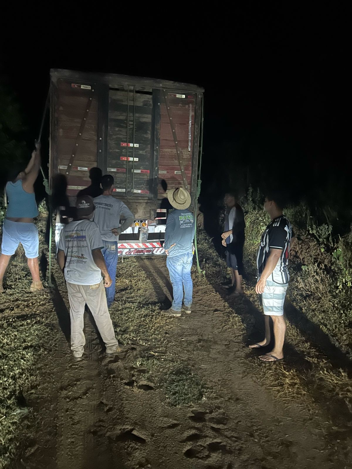 Dois homens são presos após roubo de gado na zona rural de Tumiritinga