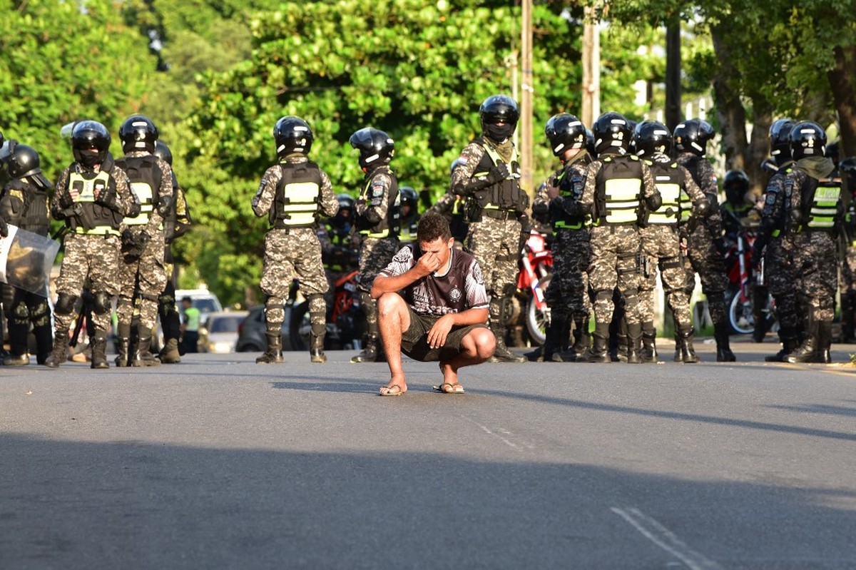 Um policial e nove detentos morrem em intervenção em prisão no Paraguai | Mundo