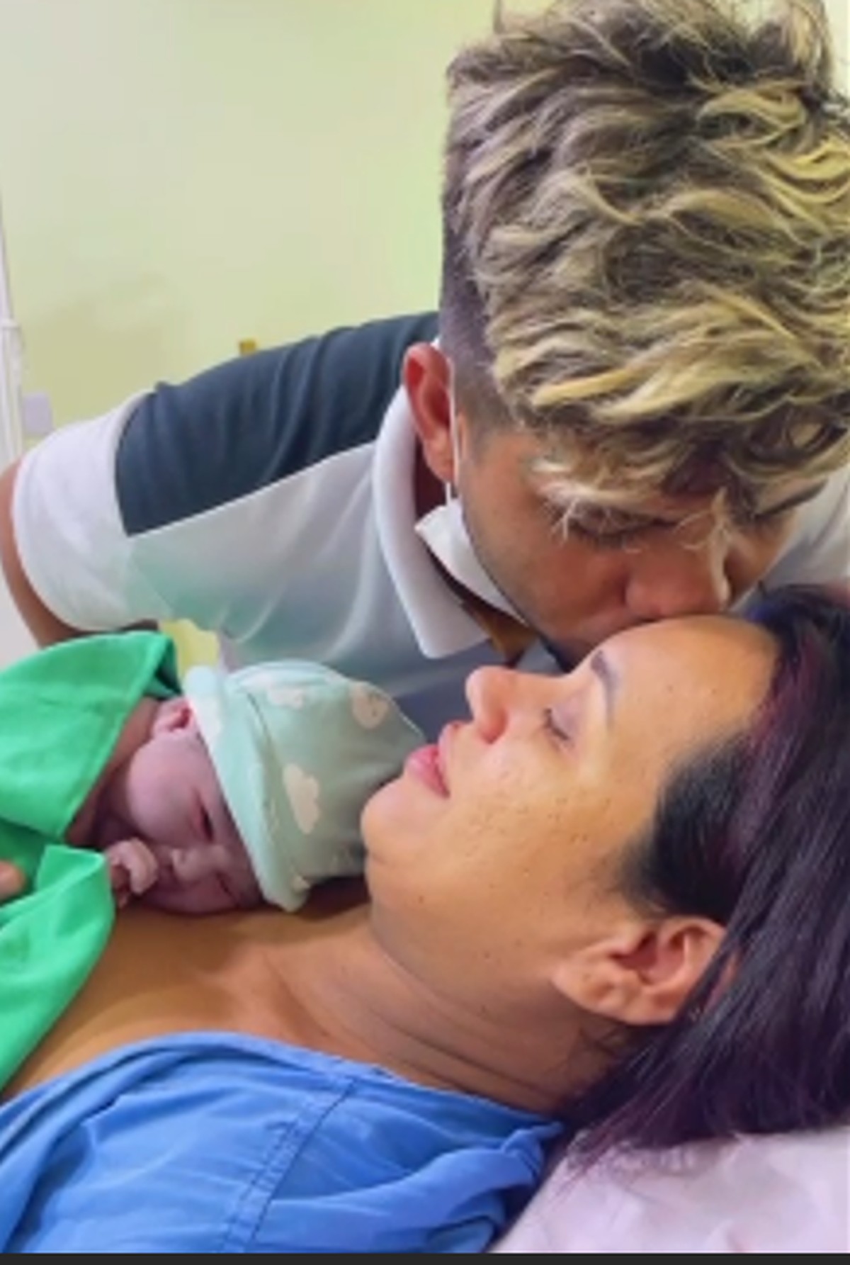 Primeiro bebê nascido em Rio Branco em 2025 é uma menina | Acre | G1