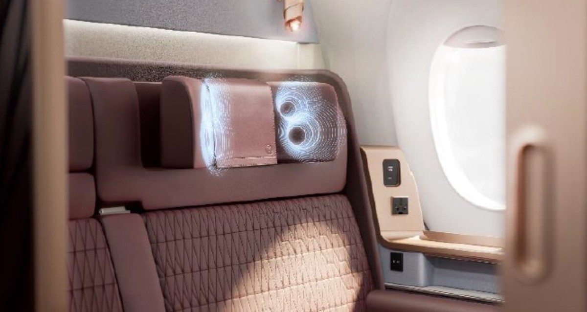 Guarda-roupa, porta e encosto com saída de som: como é o voo de luxo na primeira classe do novo avião da JAL