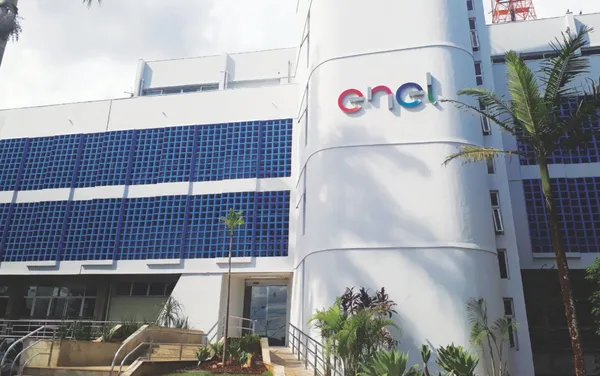 Enel suspende temporariamente venda da distribuidora de energia do Ceará