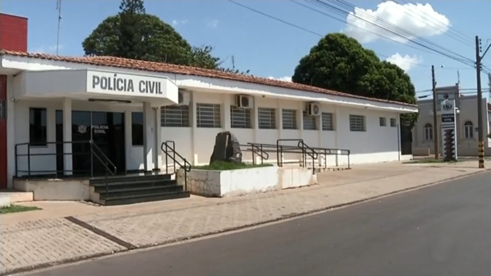 Mulher é presa suspeita de matar homem a facadas em Guararapes