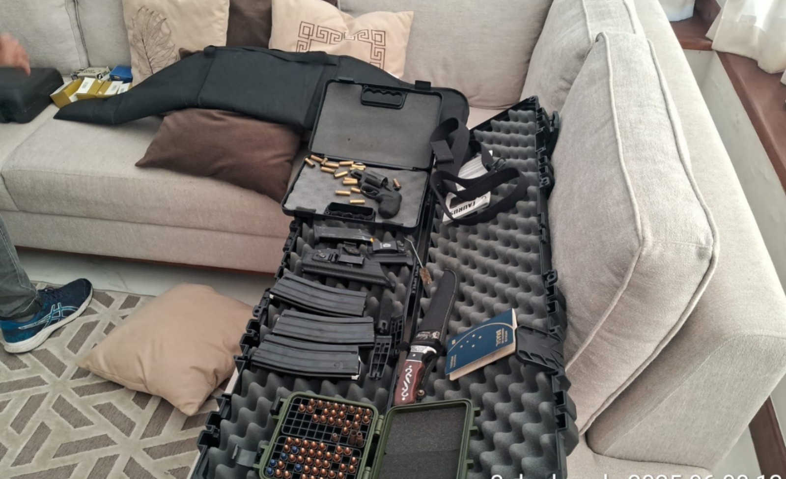 Homem investigado por violência psicológica contra ex é alvo de mandado de busca e apreensão em casa de alto padrão na BA