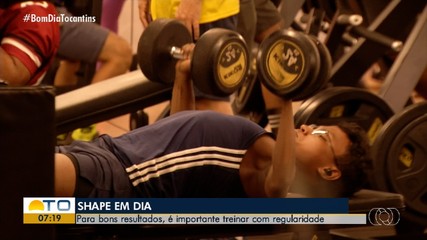 Treinos regulares de musculação contribuem para o ganho de massa e bem-estar