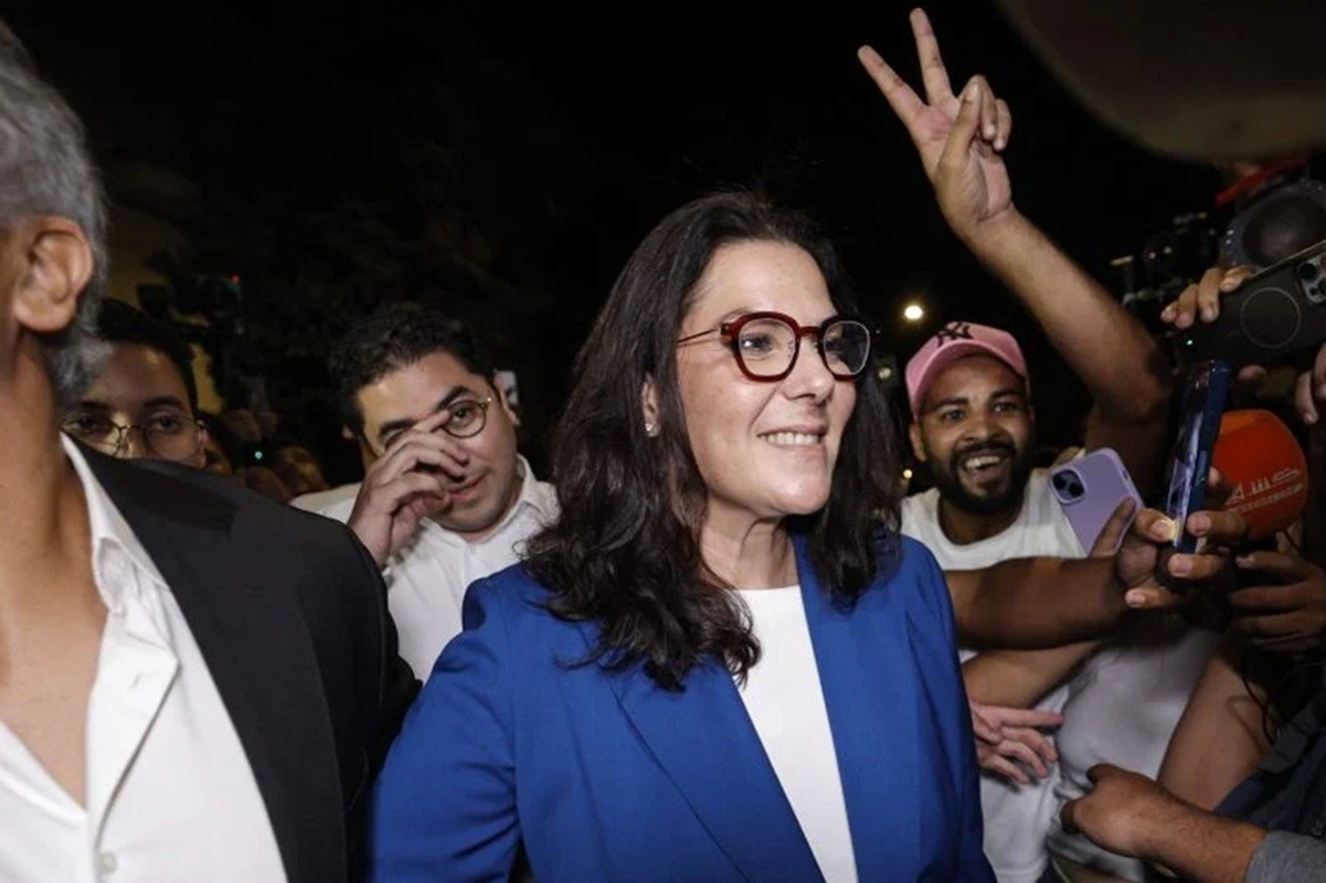 Rei do Marrocos nomeia primeira mulher para chefiar governo