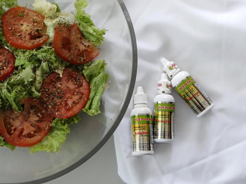 Oléo de avestruz utilizado em alimentos e para consumo. — Foto: Reprodução Redes Sociais