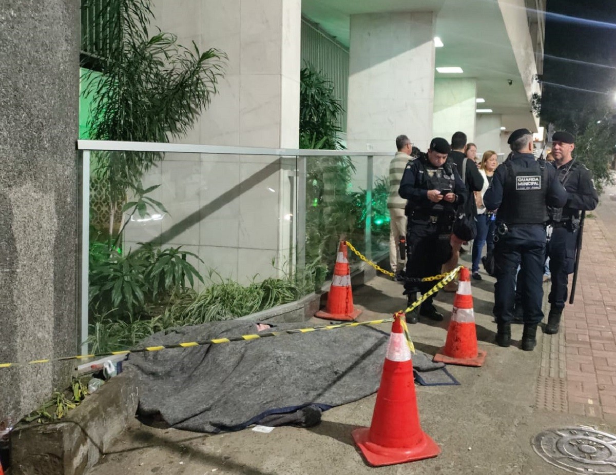Moradora em situação de rua é encontrada morta no Centro de Juiz de Fora 