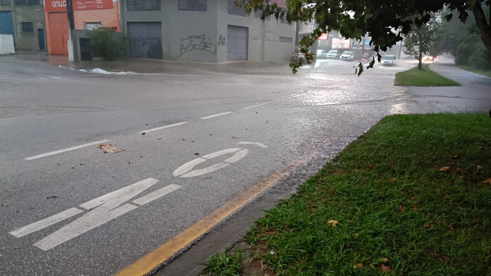 Defesa Civil alerta para chuvas intensas e rajadas de vento entre domingo e quarta-feira no interior de SP