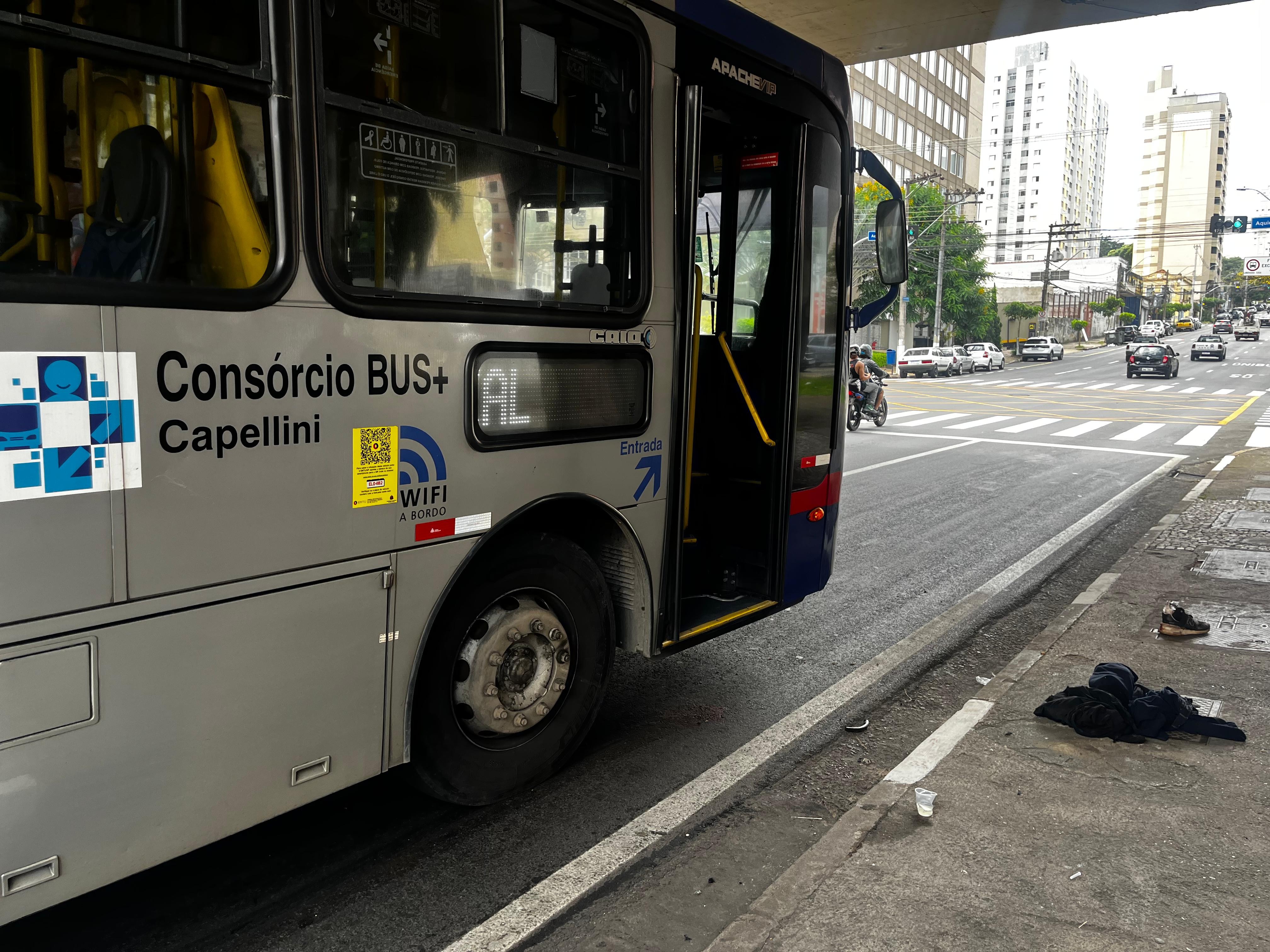 Homem é atropelado por ônibus na Avenida Francisco Glicério, em Campinas