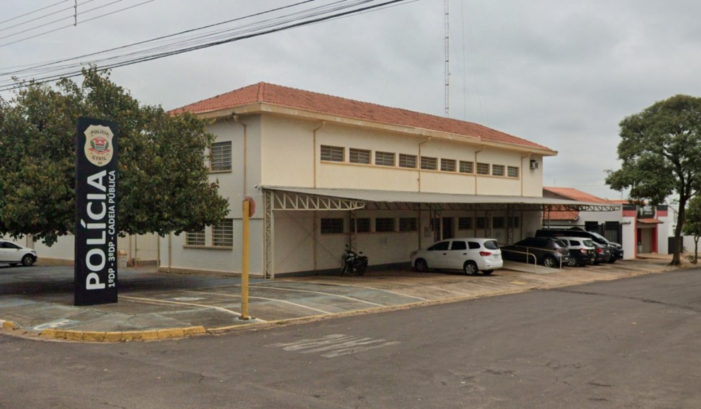 O suspeito de descumprimento de medida em Osvaldo Cruz foi encaminhado ao Plantão Policial de Adamantina (SP) — Foto: Google Maps/Reprodução