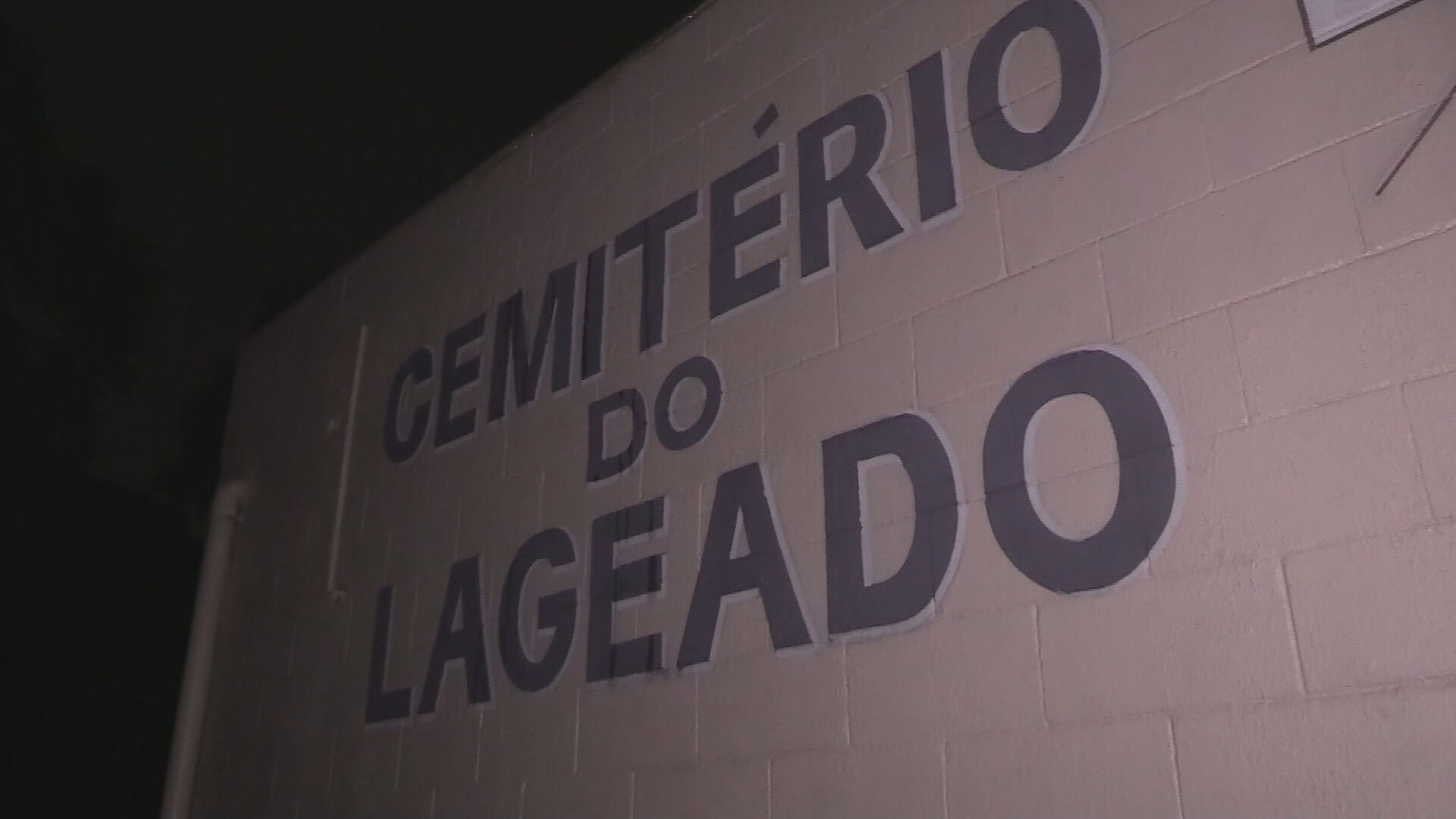 Câmera corporal de PM mostra o momento em que ele dá coronhada em rapaz e arma dispara e mata adolescente
