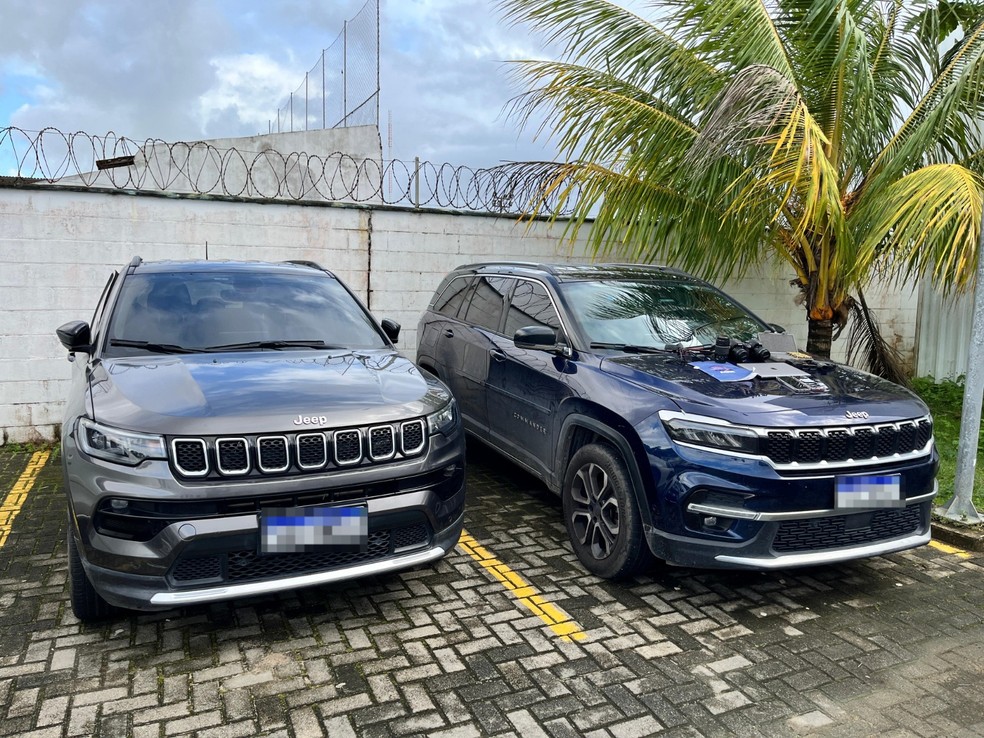Carros de luxo são apreendidos em operação contra desvios contra universidade em Alagoas — Foto: Polícia Civil de Alagoas