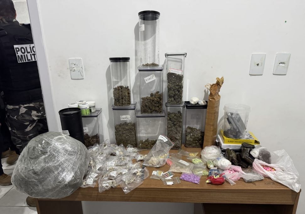 Homem é preso suspeito de assaltar, extorquir e sequestrar turistas na Paraíba