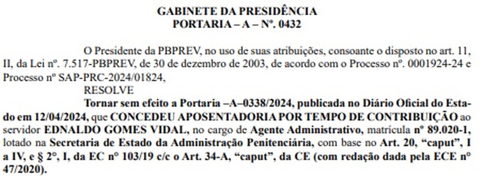 Ato anulando aposentadoria foi publicado no Diário Oficial do Estado — Foto: Reprodução