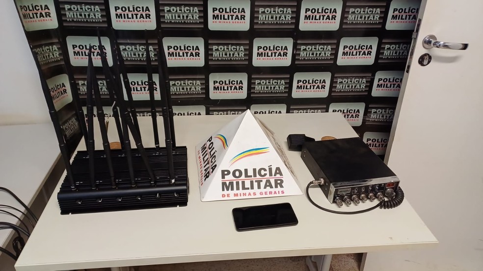 Bloqueador de sinal apreendido &mdash; Foto: PM/Divulga&ccedil;&atilde;o