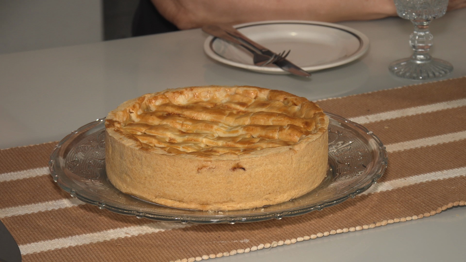 Aprenda a fazer torta de frango no Chef JPB