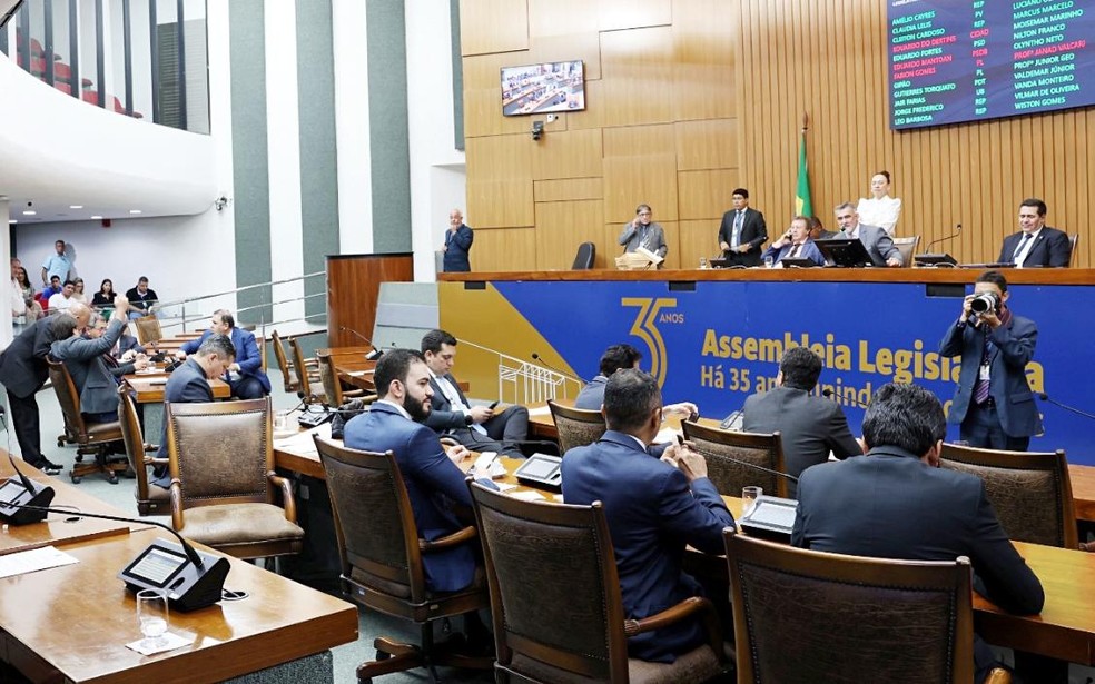 Deputados durante votação de PEC que aumentou emendas parlamentares individuais — Foto: Reprodução/Koró Rocha