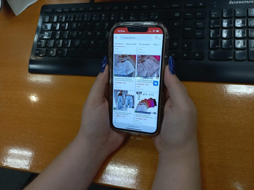 Advogada especializada compartilha dicas para comprar na internet — Foto: Pâmela Beker/g1