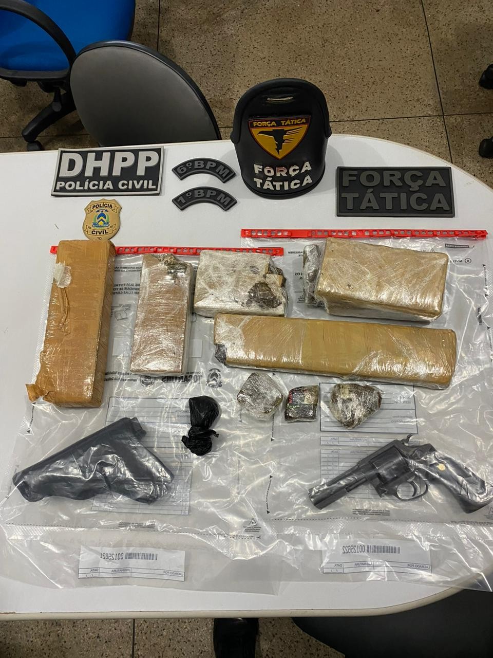 Um suspeito morre e dois são presos durante operação conjunta das polícias Civil e Militar