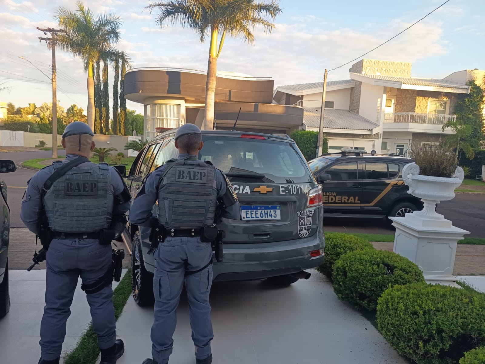 PF cumpre mandados em 3 estados para desarticular quadrilha suspeita de fraudes bancárias milionárias contra Caixa Econômica 