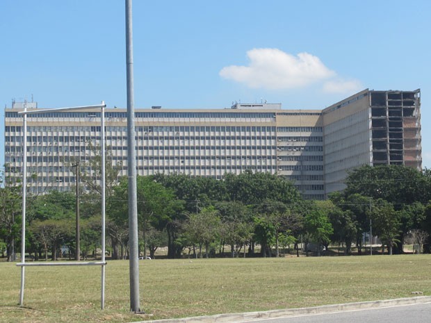Homem é encontrado morto na Cidade Universitária da UFRJ; DH investiga