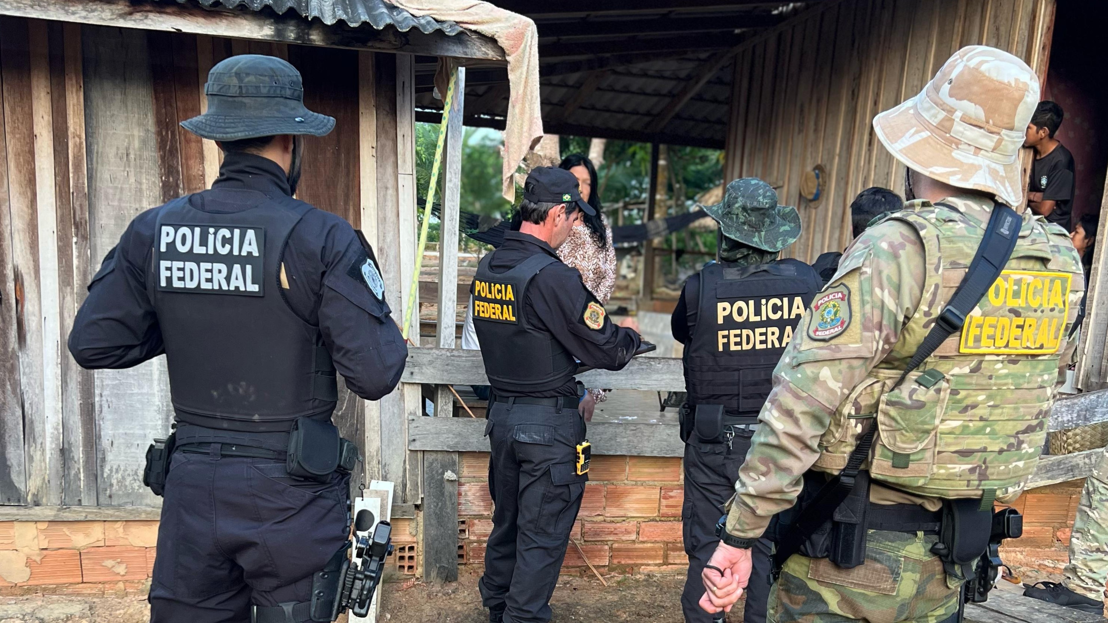Caciques são presos durante operação contra garimpo ilegal em terra indígena de RO
