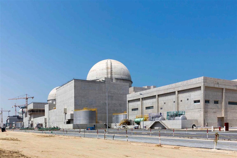 Ataque com drone atinge usina nuclear de Barakah nos Emirados Árabes Unidos